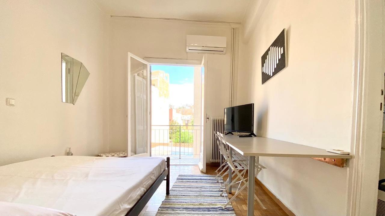 The Bohemian In Exarcheia Athens Center Apartment Luaran gambar